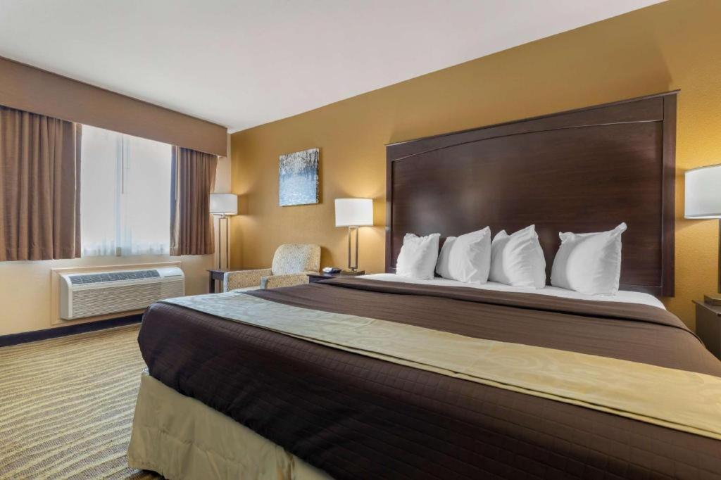 Best Western Taylor Inn Экстерьер фото